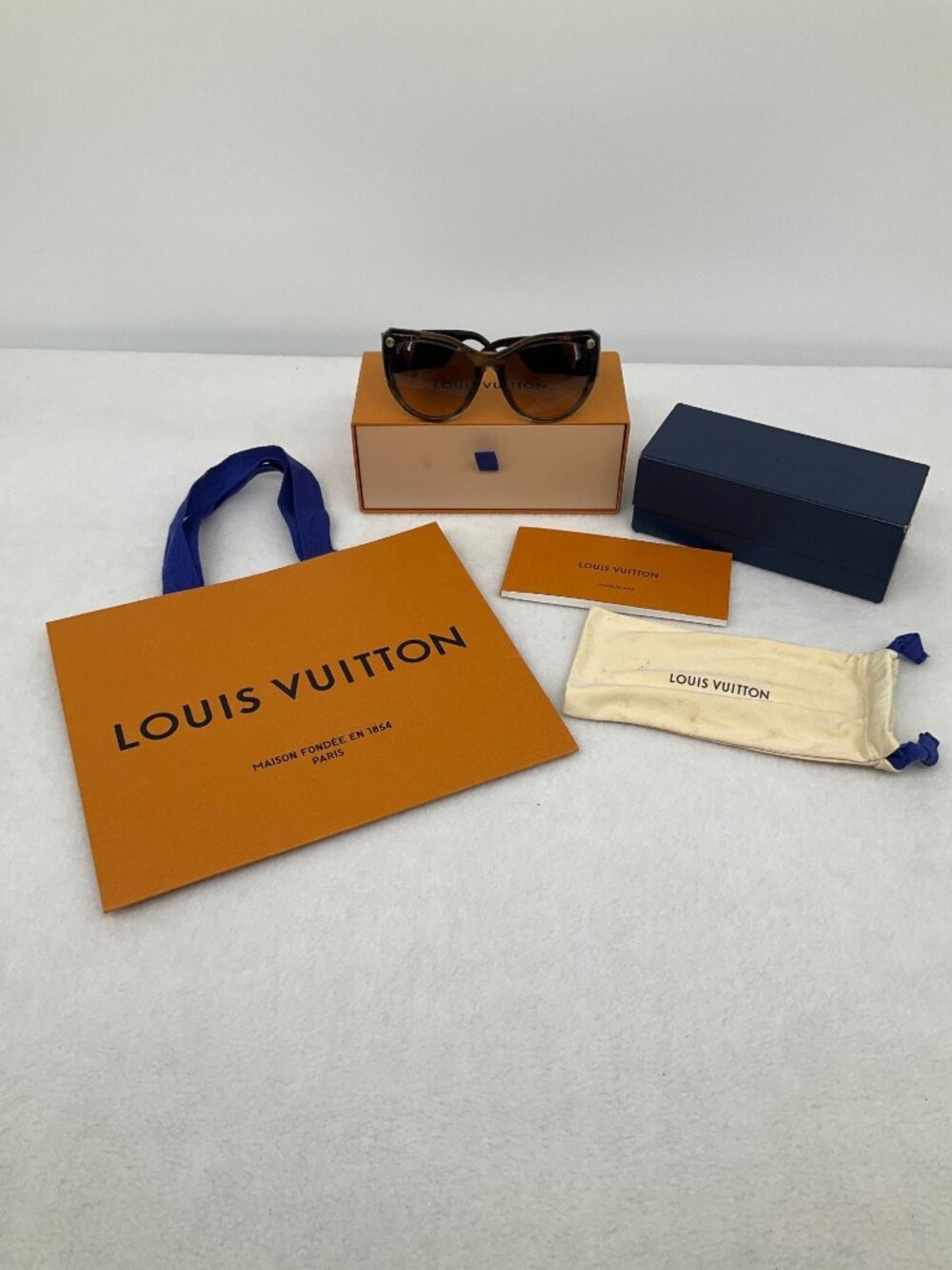 Louis Vuitton My Fair Lady Sunglasses Black Z2346E Cat Eye w/ 2 boxes & Bag